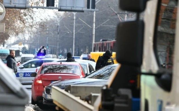 Pucnjava u centru grada: Veliki broj pripadnika policije na terenu, muškarac bježao