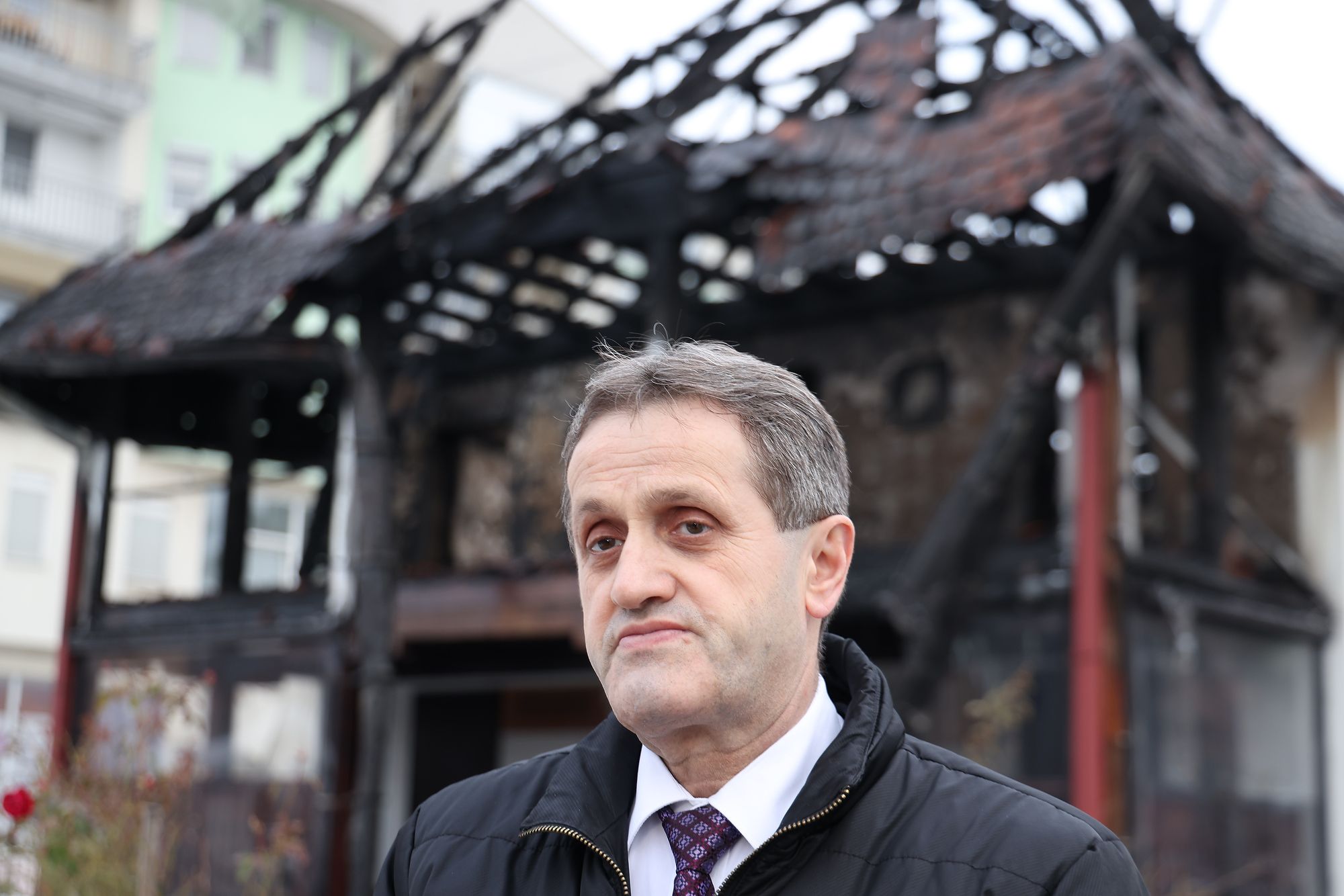 Mogli bismo kazati da, kada je riječ o državnim instancama, u tome prednjači Vlada Brčko distrikta koja je obećala znatnu pomoć za obnovu džamije