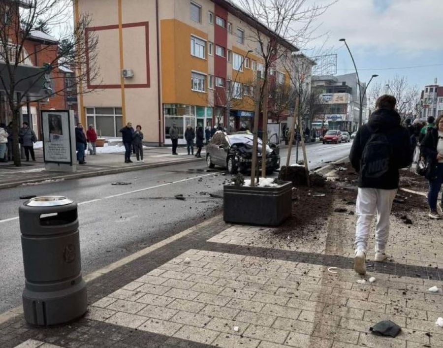 Kako neslužbeno piše krajina.ba radi se o osobi E.B. iz Cazina koji je i nažalost preminuo nakon srčanog udara.