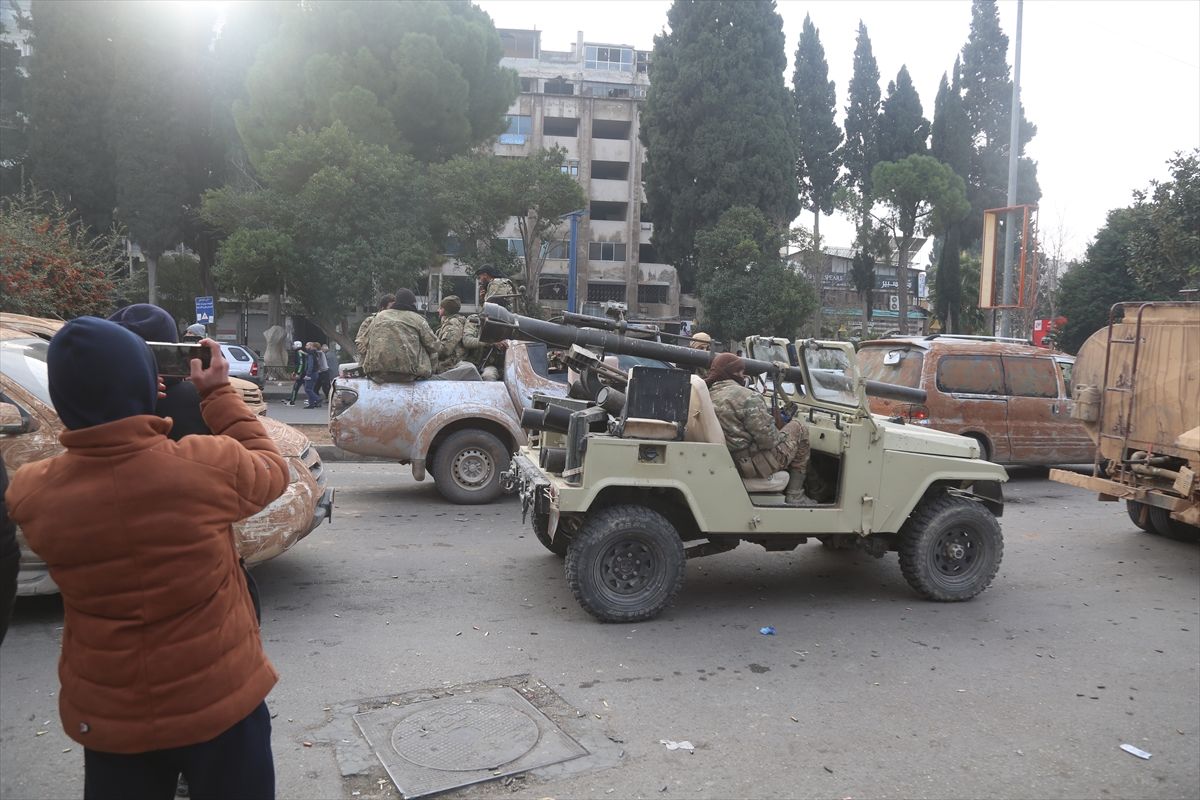 Evropska unija i SAD brzo su proglasili HTS terorističkom organizacijom zbog čega nije jasno koliko Zapad ima manevarskog prostora za diplomatiju