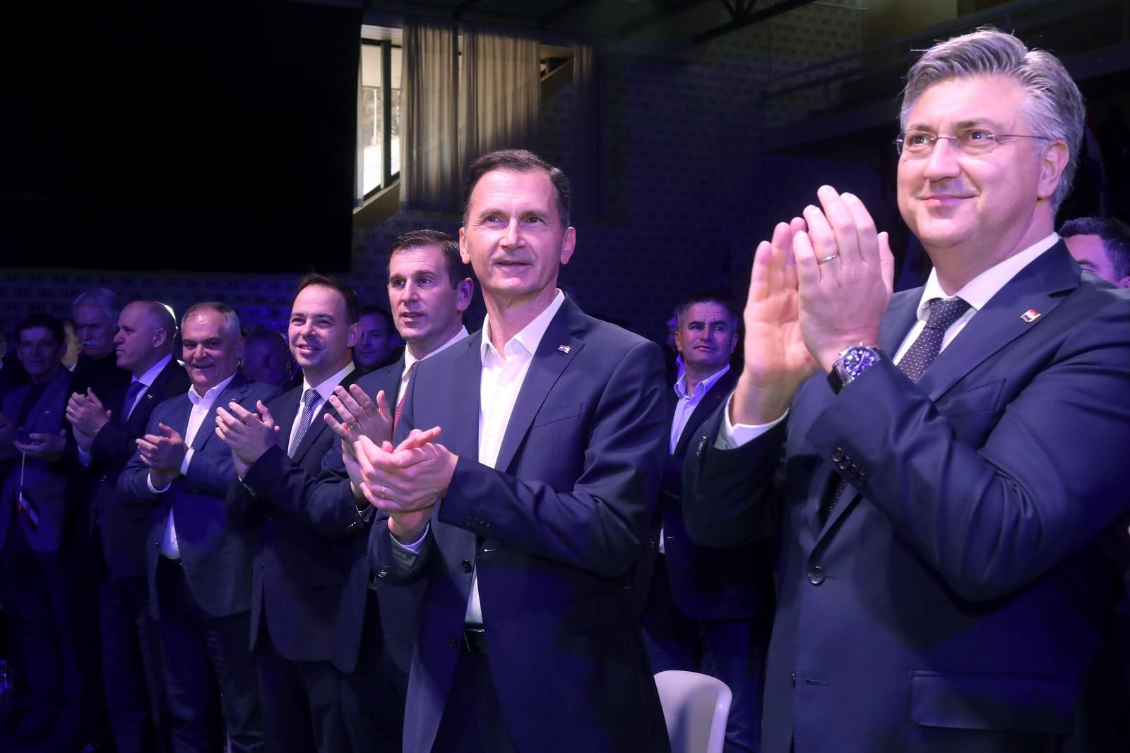 U BiH, gdje su hrvatski birači najbrojniji, na izbornu nedjelju, 29. decembra, otvorit će dva biračka mjesta manje nego prije pet godina