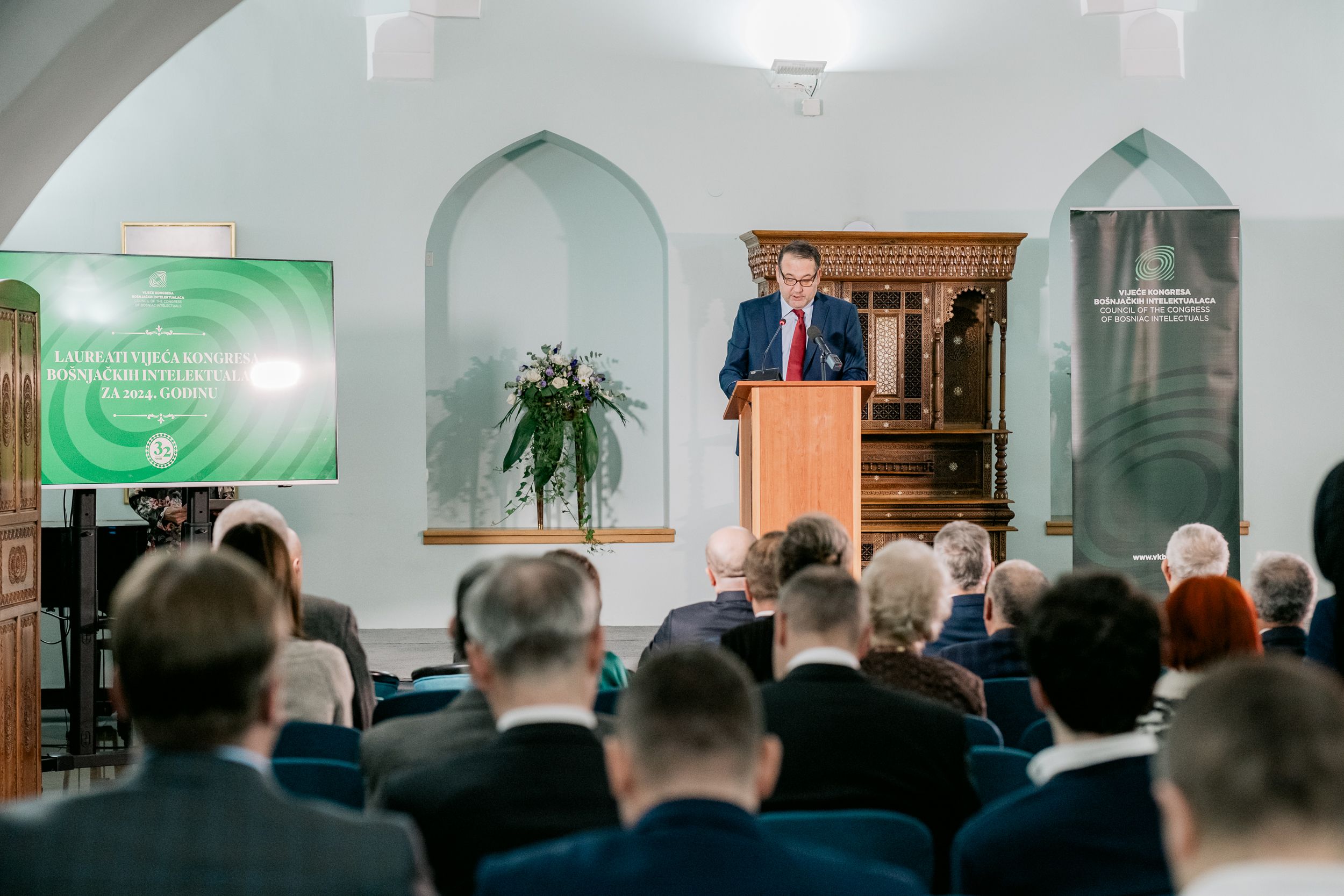 Osim redovnih aktivnosti, VKBI je preuzelo nekoliko strateških projekata od dugoročnog interesa i za BiH i za bošnjački narod