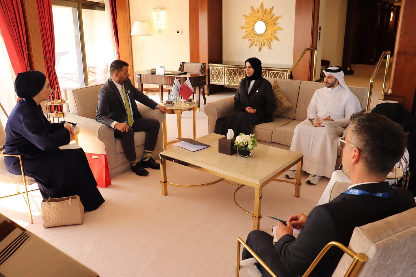 Uvođenjem savremene informatičke opreme i tehnologija u učionice, omogućilo bi nastavnicima da primijene interaktivne i inovativne metode poučavanja