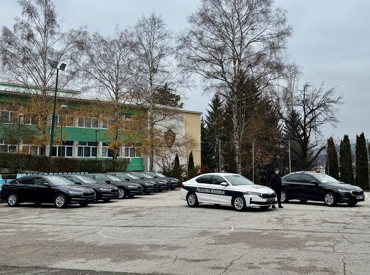 Prije nabavke novih vozila, „najmlađe“ vozilo je bilo starosti deset godina dok su sva ostala službena motorna vozila bila starosti 18 i više godina