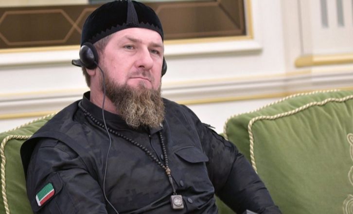 Nakon što su ga izvukli iz vode i pružili mu prvu pomoć, Kadirov je vozilom hitne pomoći prevezen u bolnicu