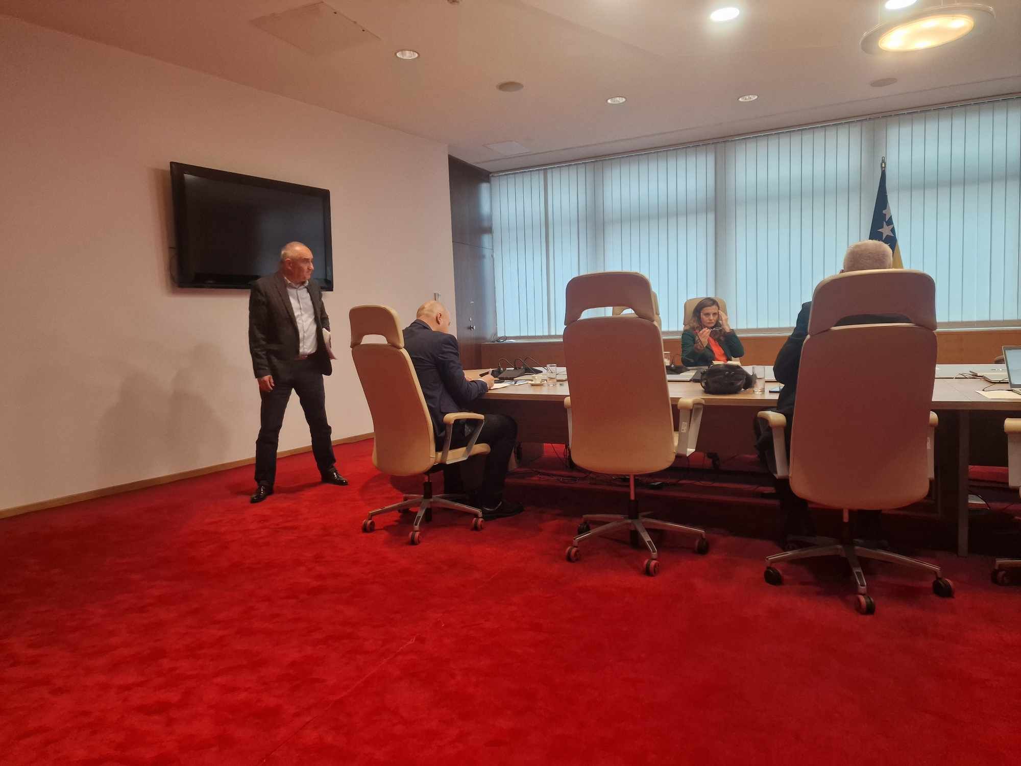 Komisija za borbu protiv korupcije o mjeriteljstvu: Skandalozno je da VMBIH neće da provede odluku