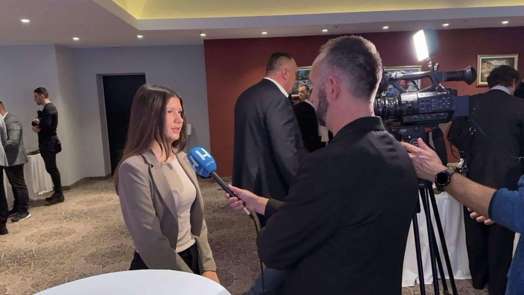 Lajla Mudželet na gala promociji: Upoznala legendu Halida, a Elvira joj poručila da joj se javi