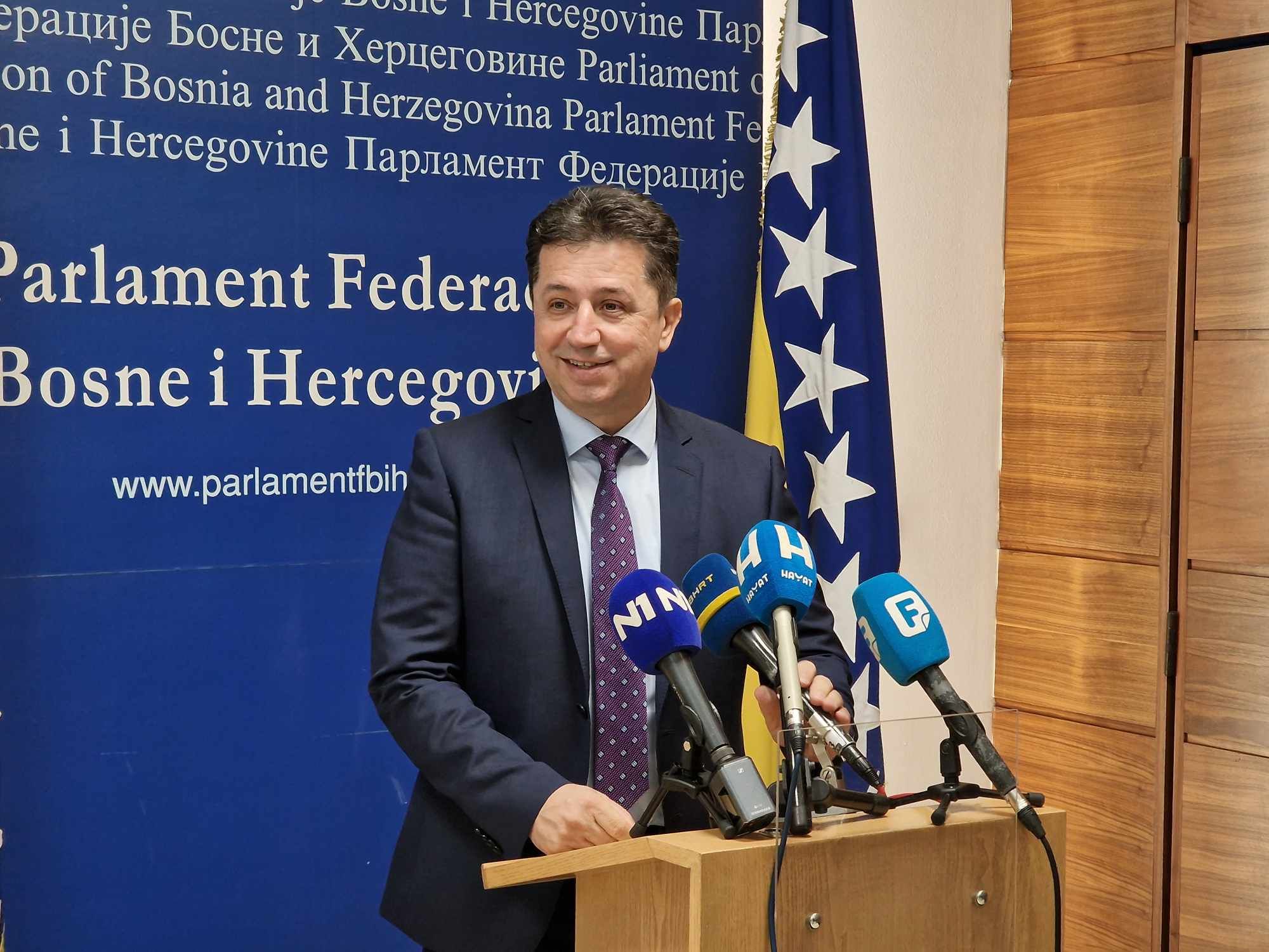 Reakcije zastupnika nakon odgađanja sjednice Zastupničkog doma FBiH: Debakl, katastrofa