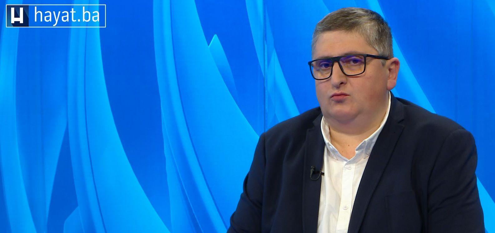 Ahatović se referirao na poruku predsjednika RS-a Milorada Dodika izgovorenu u Narodnoj skupštini RS-a, gdje je usvojen set spornih zakona koji predstavljaju napad na državu BiH