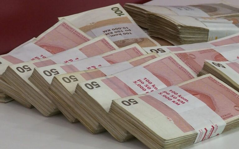 Ne možete vi planirati svoje troškove, budžet mora biti izbalansiran