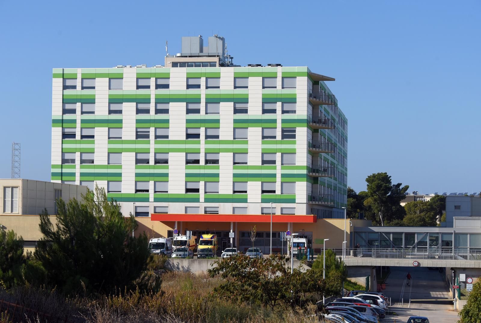 Izuzeci su slučajevi kada se radi o umirućem pacijentu ili nekoj drugoj vanrednoj situaciji