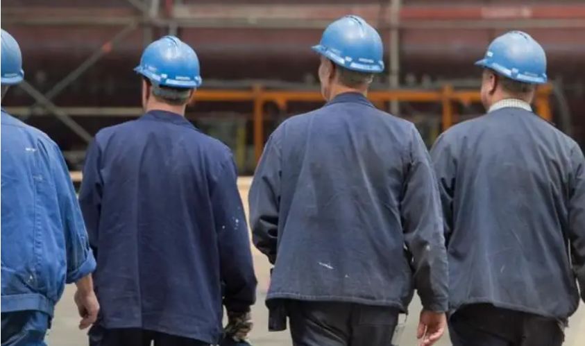 Poslodavci se 'zalažu' za povećanje plaća i primanja radnika/ca i njihov bolji položaj sve do trenutka dok ne dođu u situaciju da to moraju i uraditi.