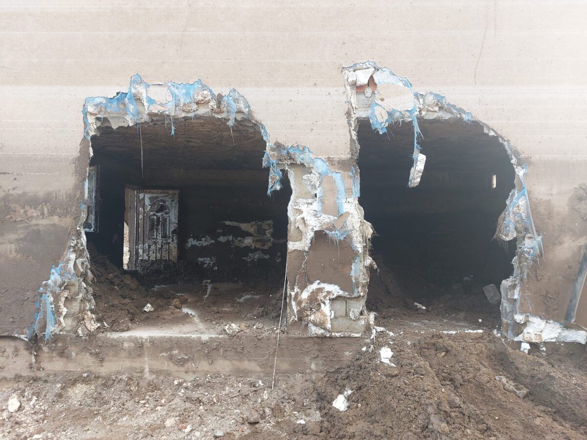 Usljed snažne vodene bujice brojne kuće su uništene a sa njima i džamija koju su proteklih sedmica čistili vrijedni ljudi predvođeni organizacijama.