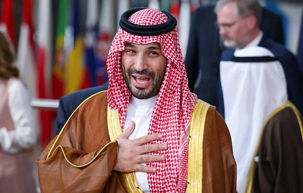 "Da li me lično brine palestinsko pitanje? Ne, ali moj narod brine, tako da moram osigurati da ovo ima smisla," navodno je rekao.