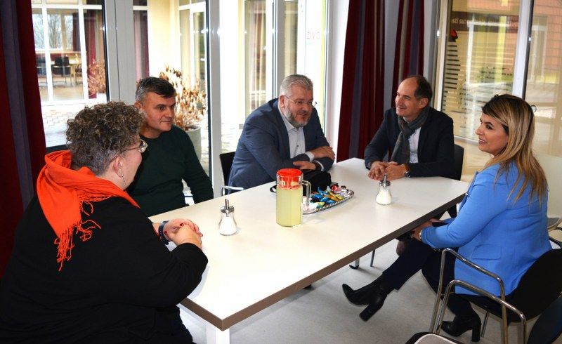 Dosadašnja saradnja centra Sumero i Općine Vogošća obostrano je ocijenjena kao vrlo kvalitetna, a razgovaralo se i o načinima na koji bi mogla biti unaprijeđena.