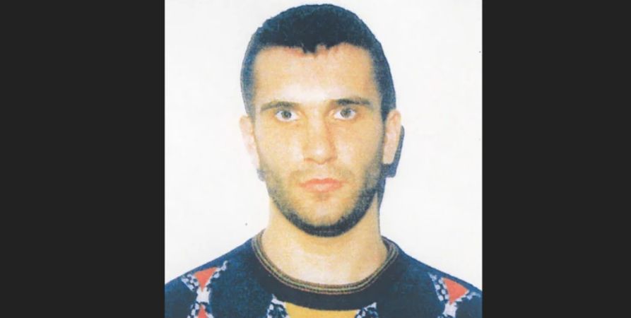 Potjernica za pripadnicima Zemunskog klana, objavljena samo nekoliko časova poslije atentata na premijera Zorana Đinđića, označila je lov na članove kriminalne grupe.
