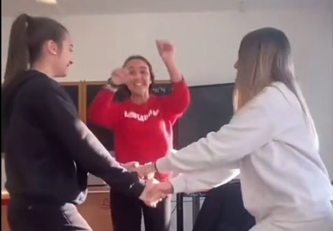 Izvođenje izazova može dovesti do opasnih i fatalnih povreda, tako se posljednjih dana u bolnicama povećava broj djece sa povredama ruku