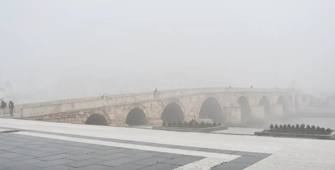 Alarmantan nivo čestica: Sarajevo i Skoplje jutros među deset najzagađenijih glavnih gradova svijetu