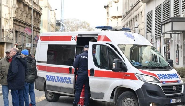 Od početka petnaestominutne blokade Karađorđeve ulice studenti Ekonomskog fakuteta, kako navode, su svakodnevno izloženi napadima i prijetnjama