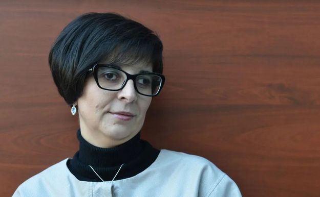 Politički kontekst, koji u velikoj mjeri utječe na uvjete u kojima rade mediji i novinari, također je ocijenjen kao nepovoljan