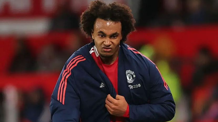 Nizozemskom napadaču, k tome tek 23-godišnjaku, zacijelo je bilo teško takvo šta čuti, a britanski mediji s lica mjesta izvještavaju da je Zirkzee bio na rubu suza.