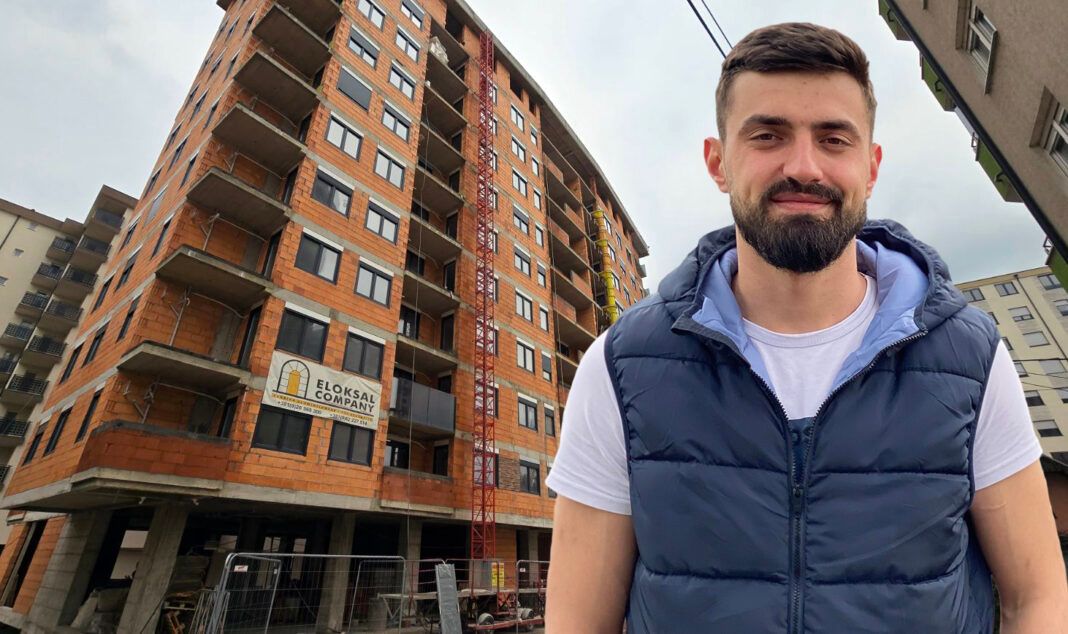 Podsjećamo, tragičan incident dogodio se 13. decembra, oko 10 sati, kada je Šemsudin pao sa višespratnice u izgradnji.