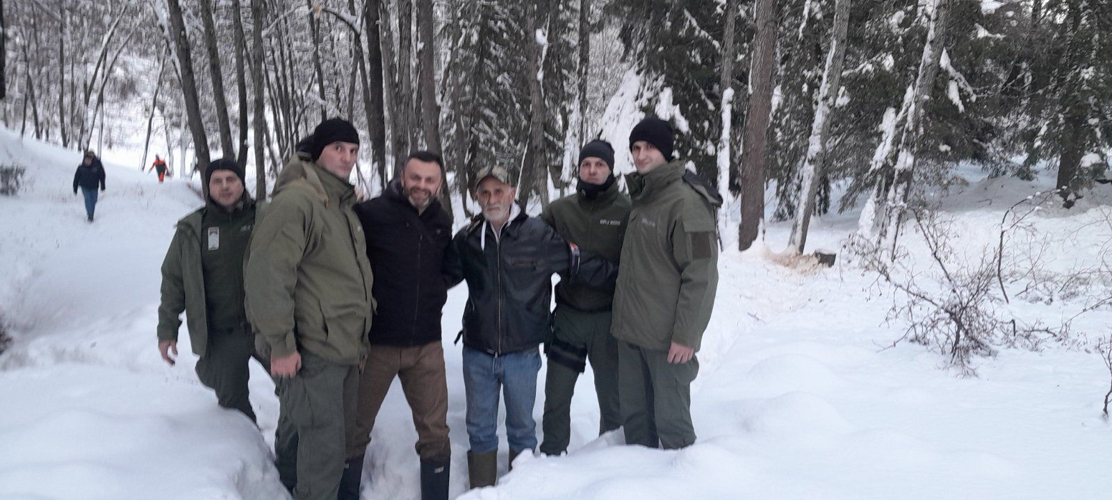 Specijalna jedinica otputovala je jutros u 8.30 sati, čovjeka su pronašli i zbrinuli te se upravo vraćaju u svoju bazu u Zenici .