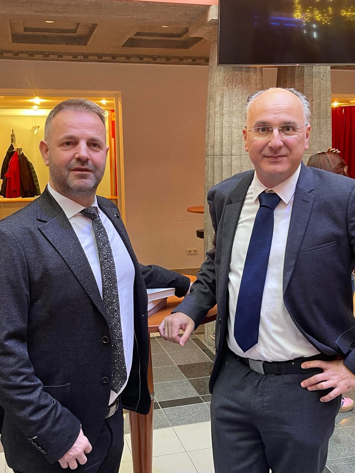 Okupljanje bh. intelektualaca u Offenbachu: Ovdje mi je tijelo, duša mi je u Bosni