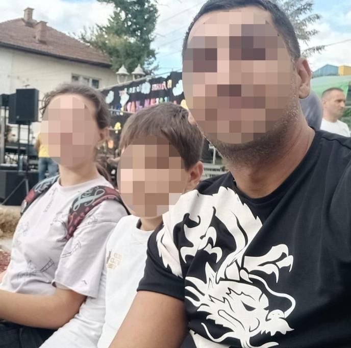 Taksista u smrt odveo sebe i dvoje mališana: Prošao na crveno svjetlo kad je naletio voz