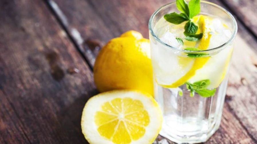 Samo jedna porcija limunovog soka može osigurati više od 10 posto dnevnog unosa vitamina C