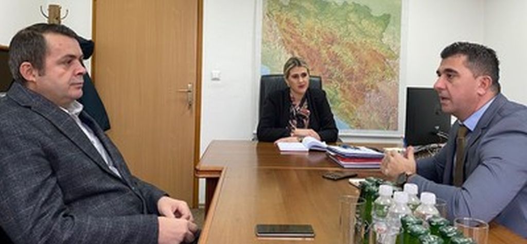 Dva industrijski najrazvijenija kantona imaju slične probleme sa zagađenosti zraka, rekao Šabani