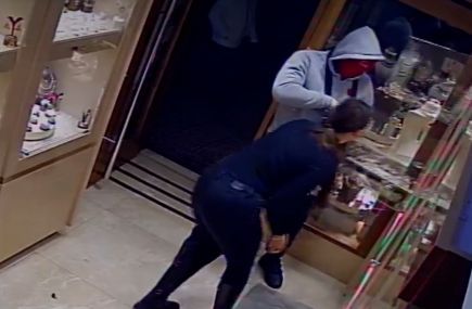 Slobode su lišeni A.M. (1983) i A.M. (1982) iz Sarajeva, te D.Š. (1982) iz Istočnog Sarajeva