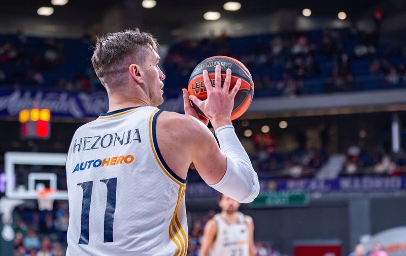 Španija na nogama, Mario Hezonja potpisao za Barcelonu