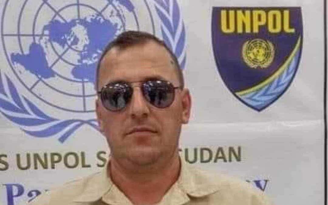 Zajedno sa još deset policijskih službenika otputovao je 2015. u mirovnu misiju UNMISS u Južni Sudan
