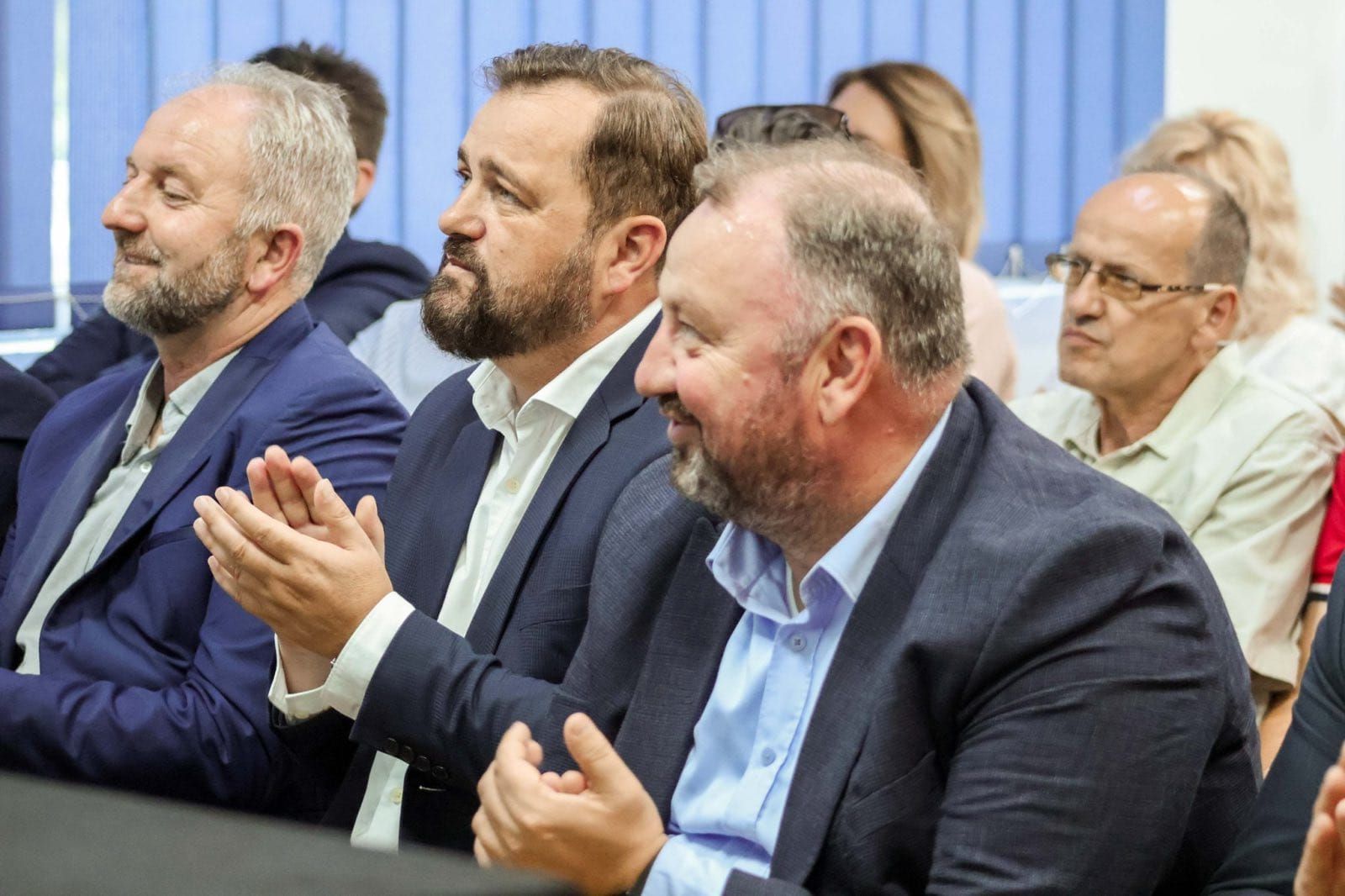 Samir Šibonjić  je aktuelni ministar privrede u Vladi Zeničko-dobojskoj kantona
