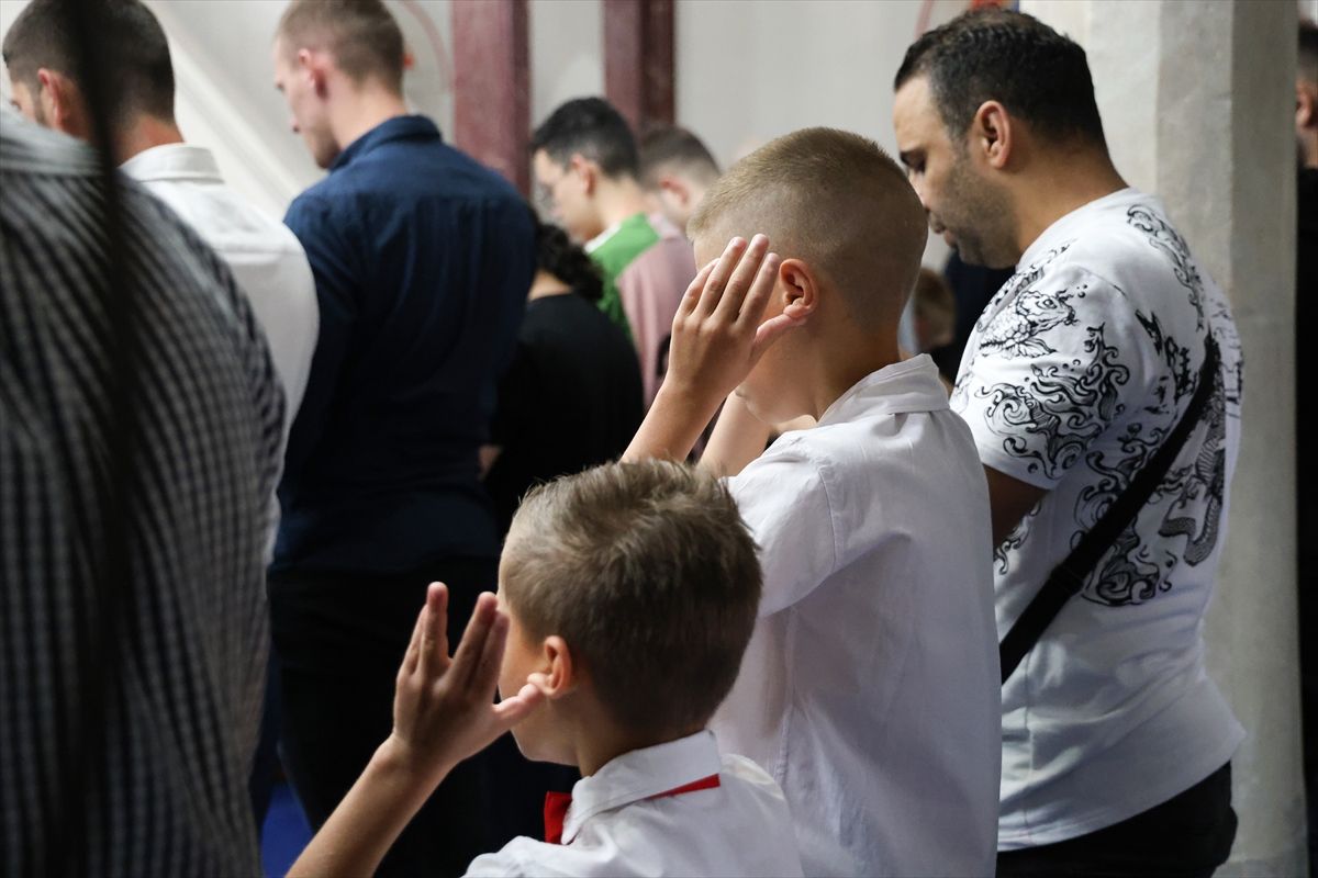 U Ferhat-pašinoj džamiji u Banjaluci klanjan bajram-namaz