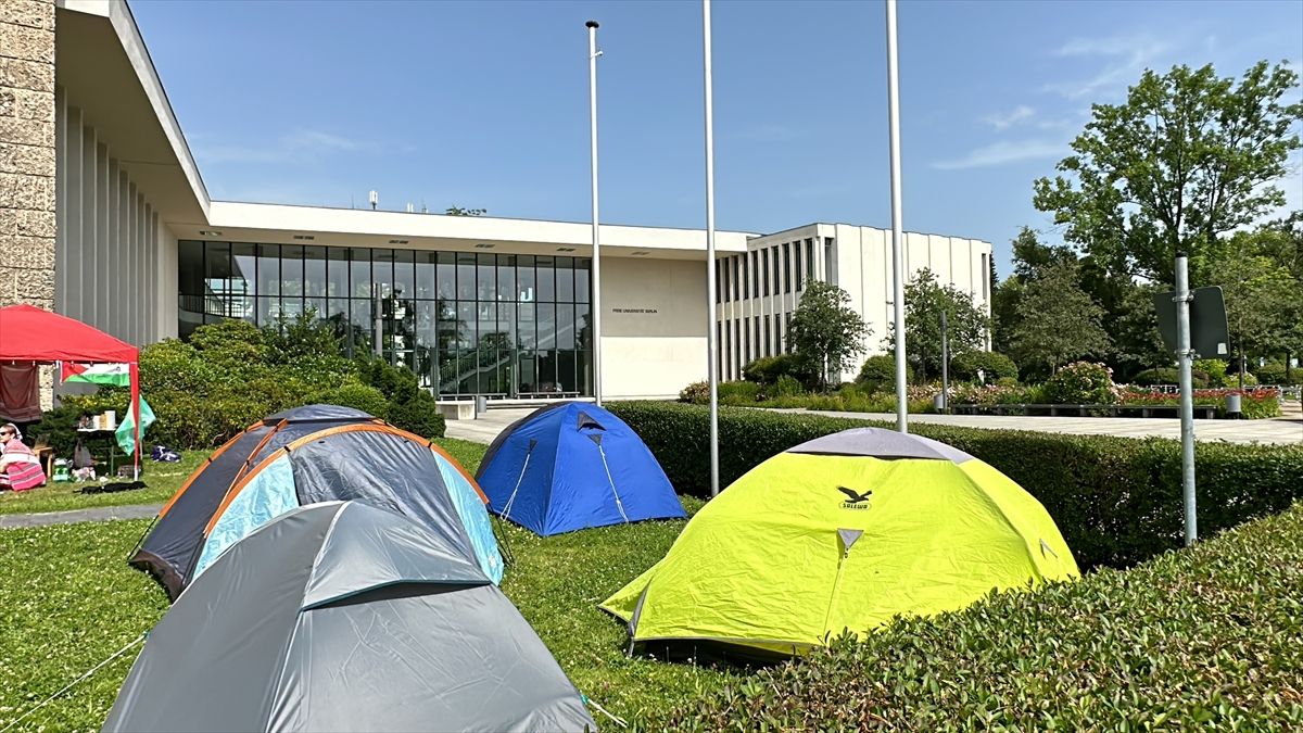 Organizatori očekuju da će tokom sedmice u kampu učestvovati više stotina studenata i predavača