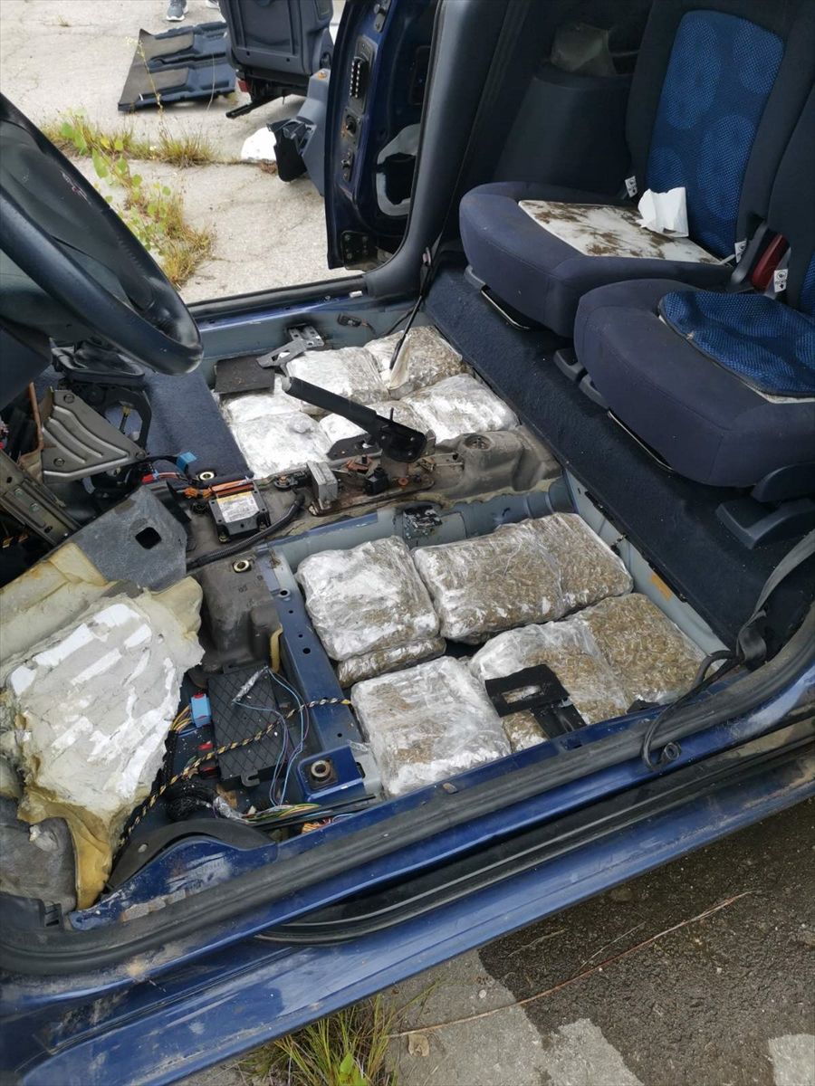 U automobilu oduzetom u aprilu danas pronađeno još 11 kilograma marihuane
