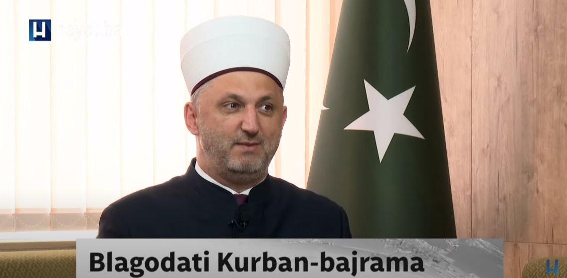 Metaforički je kazao kako su oba bajrama kamen međaši objave početak i kraj objave Kur'ana
