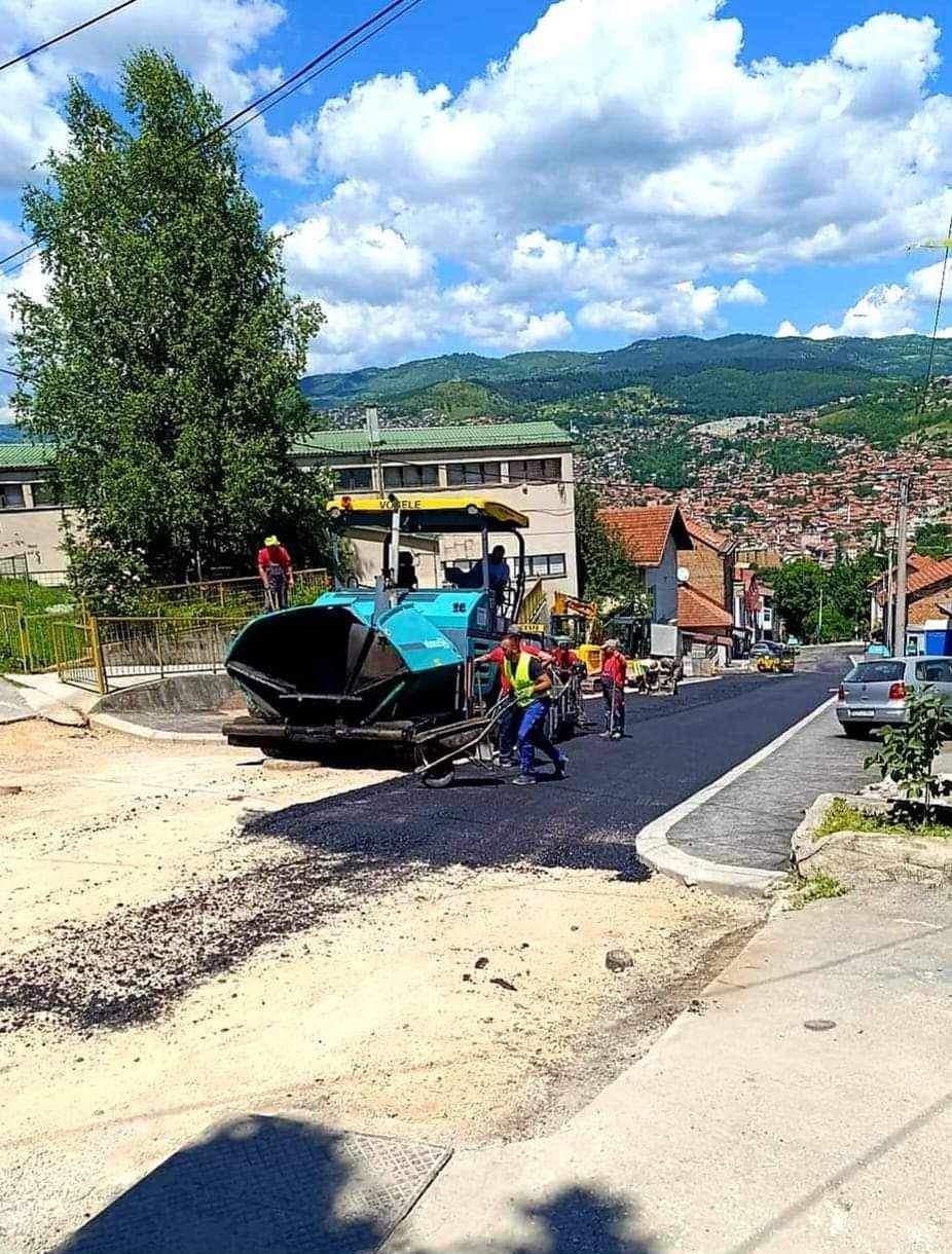 I tako, malo pomalo "odlazi" sve što nas je vezalo za djetinjstvo, mladost, za neka lijepa vremena..., građani komentarišu