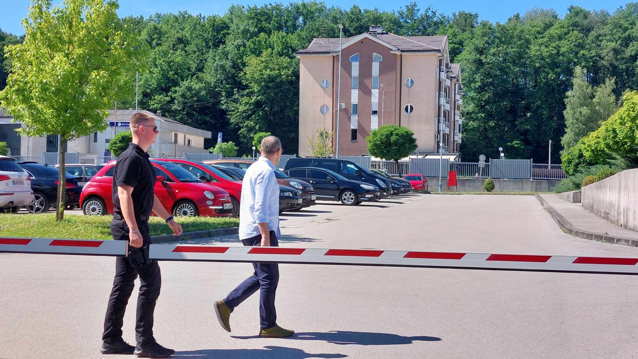 Državna agencija za istrage i zaštitu (SIPA) danas će ispitati novinara Avdu Avdića