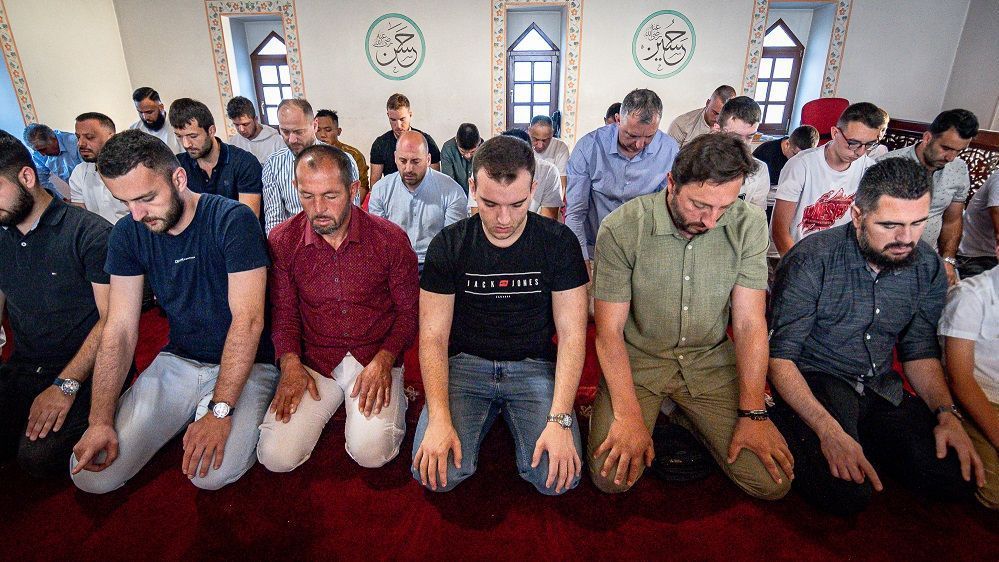 Reis Islamske zajednice u Crnoj Gori Rifat ef. Fejzić, u upućenoj bajramskoj poruci, pozvao je vjernike da ojačaju vjeru u Boga i budući svijet