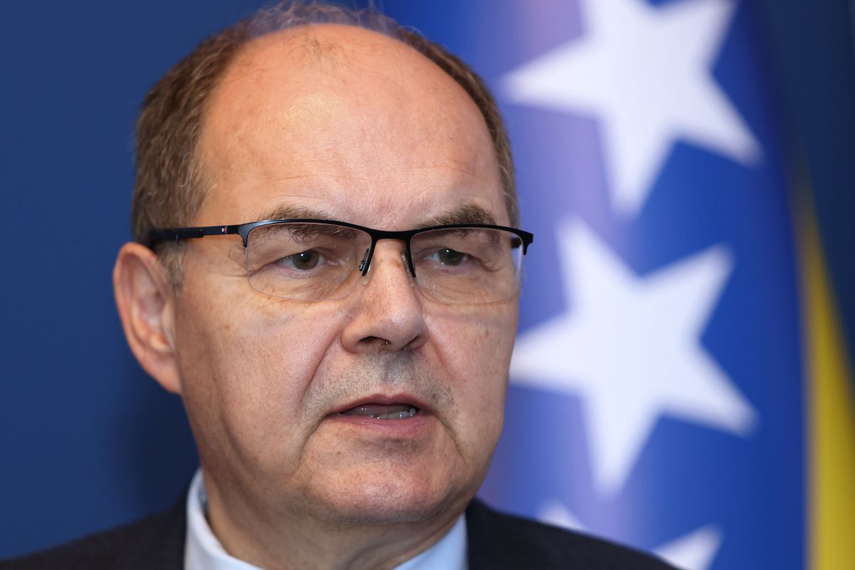 Christian Schmidt: Mir u BiH nije ugrožen, politički je doveden u pitanje