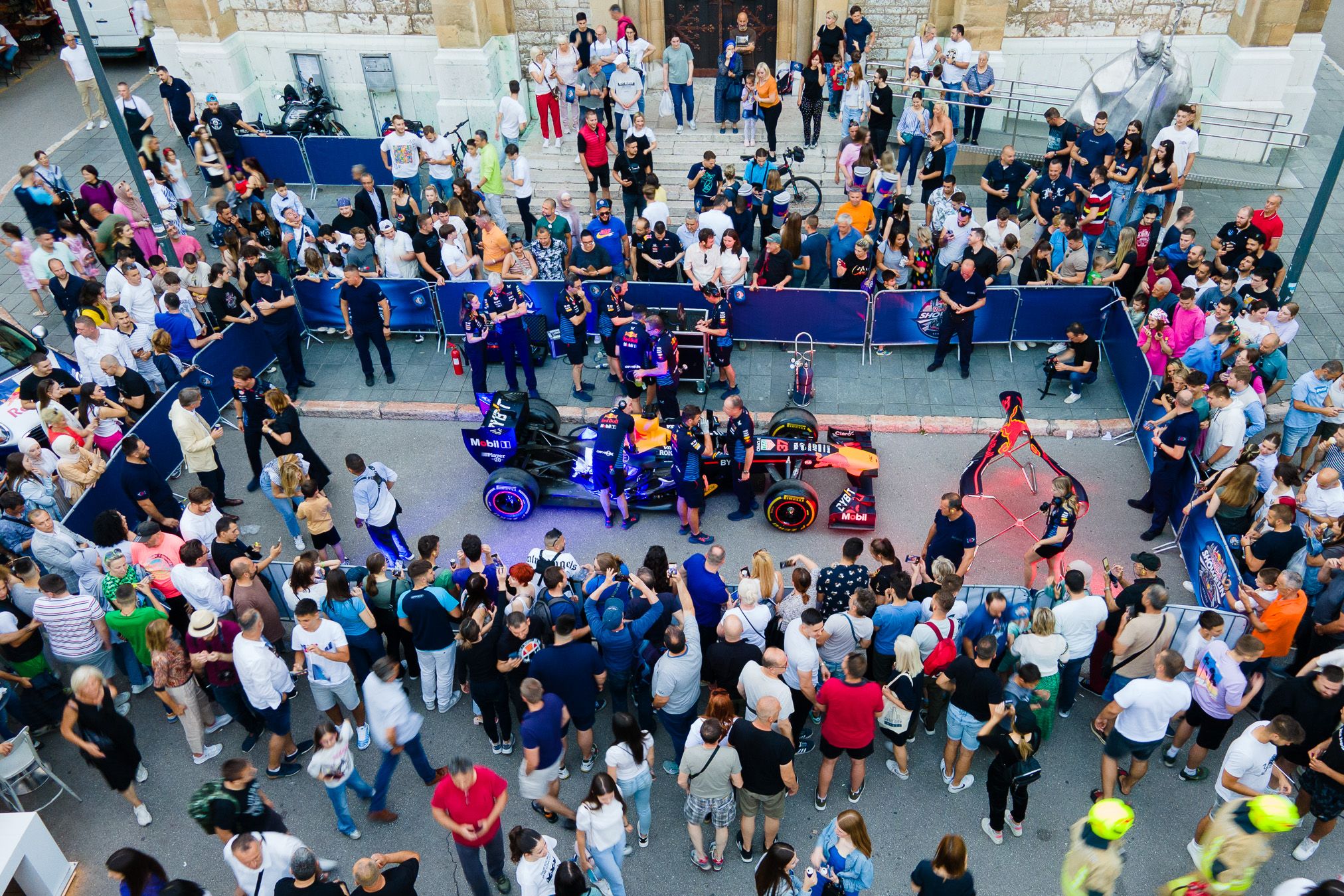 Bila je ovo zaista sjajna uvertira za ono što slijedi u nedjelju 9. juna, kada se u Sarajevu održava događaj Red Bull Showrun.