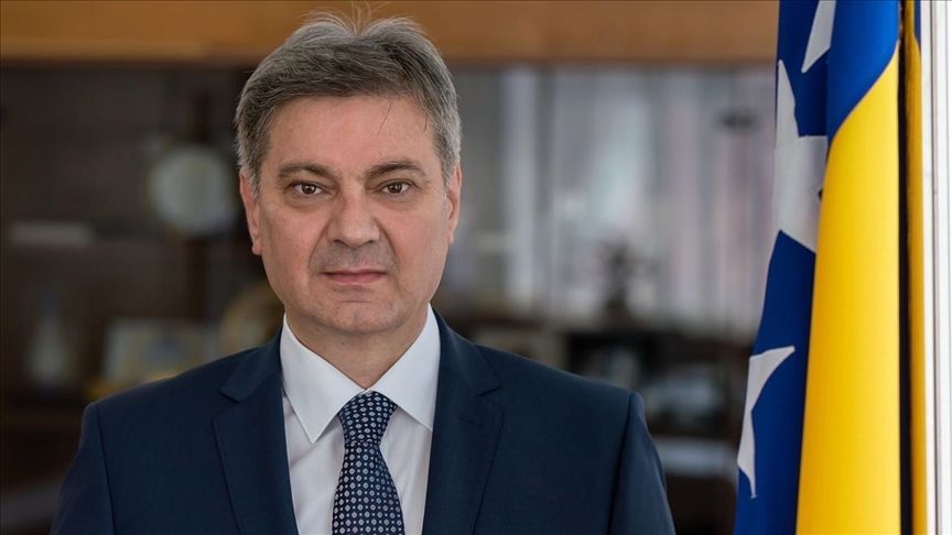 Državljanstva BiH se od 1. januara 1996. odrekla 99.991 osoba, najviše radi stjecanja državljanstva Njemačke, Austrije i Slovenije.