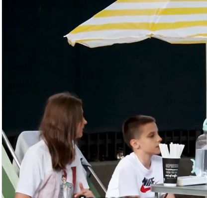 Operacija je preskupa, pa mi želimo dijelom pomoći", kazao je dječak pun nade da će njihova akcija uroditi plodom