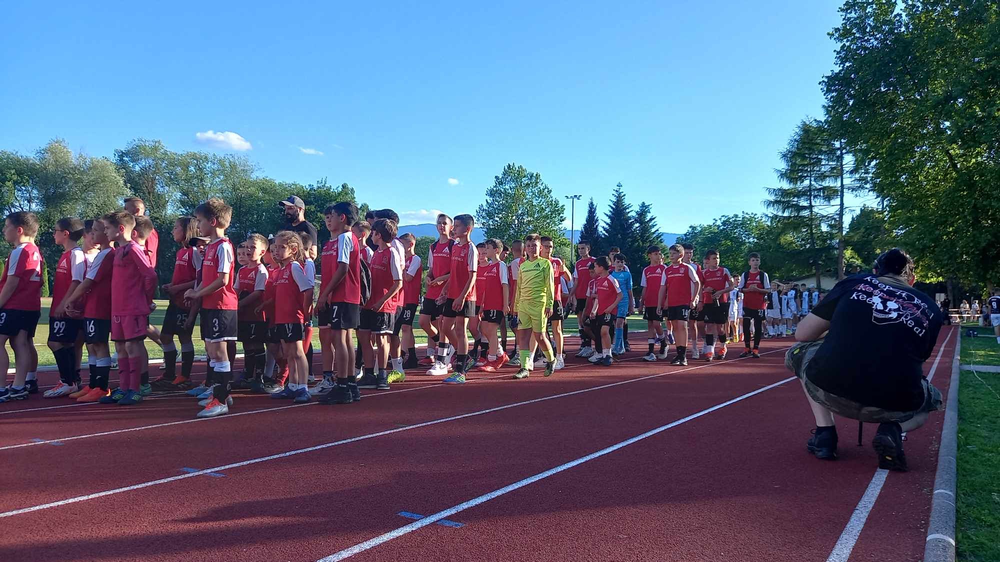 Nagrađeni su svi fudbalski klubovi i škole fudbala, čije su selekcije učestvovale