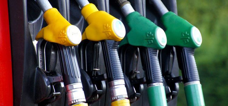 Uz ovaj trika nikad vas ne mogu prevariti na benzinskoj pumpi: Koliko novca, toliko goriva