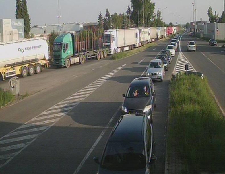 Pojačan je promet vozila na izlazu iz naše zemlje na graničnim prelazima Doljani i Izačić