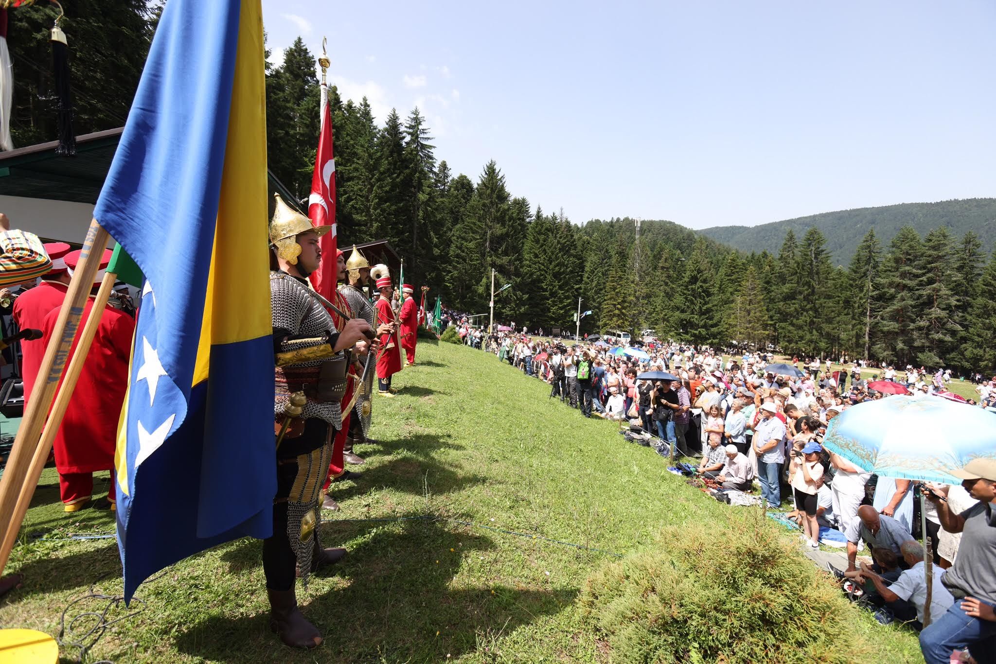 Manifestacija „514 Dani Ajvatovice“ održana je pod sloganom "Tradicija, identitet, domovina"